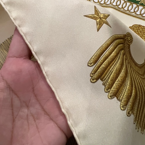 Hermes $550 Poste et Cavalerie Silk Large Scarf 💕HOST PICK💕 - Picture 6 of 8